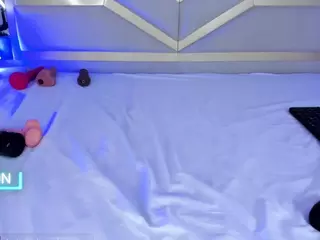 Nicolle's Live Sex Cam Show