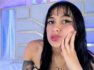 Nicolle's Live Sex Cam Show