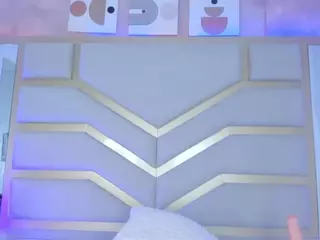 Nicolle's Live Sex Cam Show