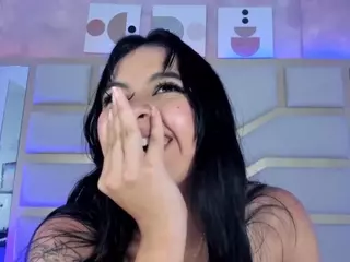 Nicolle's Live Sex Cam Show