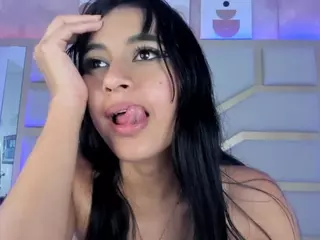 Nicolle's Live Sex Cam Show