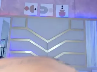 Nicolle's Live Sex Cam Show