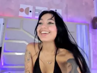 Nicolle's Live Sex Cam Show