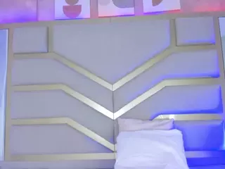 Nicolle's Live Sex Cam Show