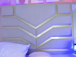 Nicolle's Live Sex Cam Show