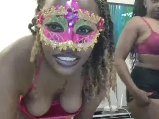 HappyCuddles's Live Sex Cam Show