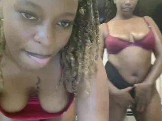 HappyCuddles's Live Sex Cam Show