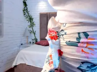 J U L I E T A's Live Sex Cam Show