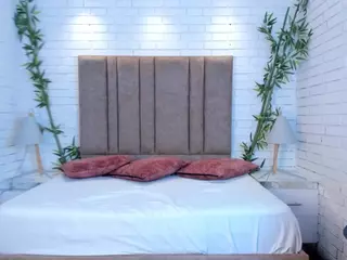J U L I E T A's Live Sex Cam Show
