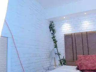 J U L I E T A's Live Sex Cam Show