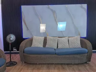 J U L I E T A's Live Sex Cam Show