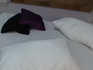 KylieBenson's Live Sex Cam Show