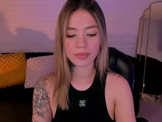 Violett Hansson's Live Sex Cam Show