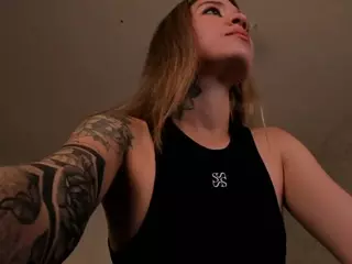 Violett Hansson's Live Sex Cam Show