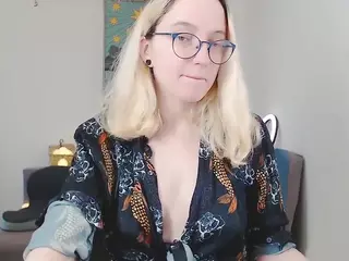 kiratarot's Live Sex Cam Show