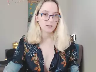 kiratarot's Live Sex Cam Show