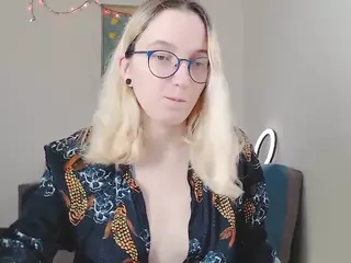 kiratarot's Live Sex Cam Show
