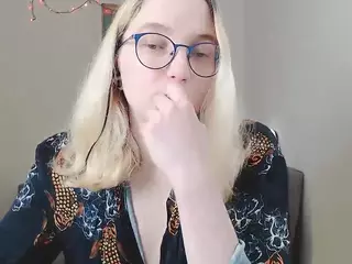 kiratarot's Live Sex Cam Show