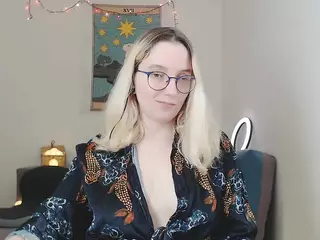 kiratarot's Live Sex Cam Show