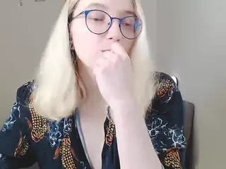 kiratarot's Live Sex Cam Show
