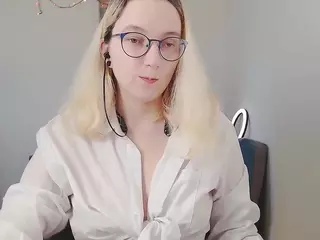 kiratarot's Live Sex Cam Show