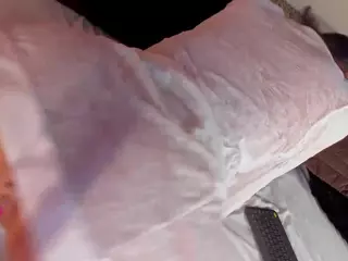 Izzy Wild's Live Sex Cam Show