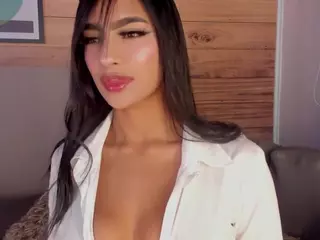 Izzy Wild's Live Sex Cam Show