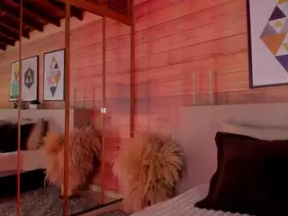 Izzy Wild's Live Sex Cam Show