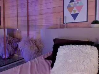Izzy Wild's Live Sex Cam Show