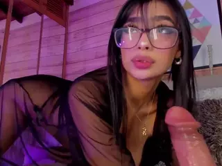 Izzy Wild's Live Sex Cam Show