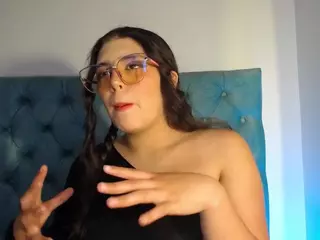 Paola2Lyon's Live Sex Cam Show