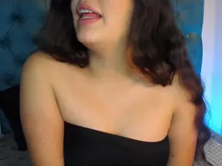 Paola2Lyon's Live Sex Cam Show