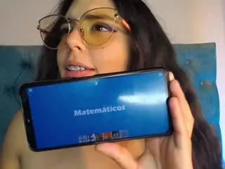 Paola2Lyon's Live Sex Cam Show