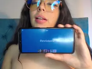Paola2Lyon's Live Sex Cam Show