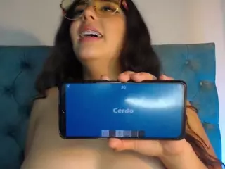 Paola2Lyon's Live Sex Cam Show