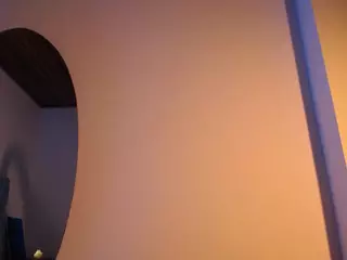 Paola2Lyon's Live Sex Cam Show
