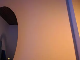 Paola2Lyon's Live Sex Cam Show