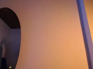 Paola2Lyon's Live Sex Cam Show