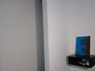 Paola2Lyon's Live Sex Cam Show