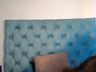Paola2Lyon's Live Sex Cam Show