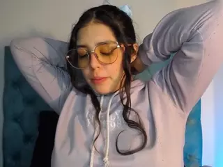 Paola2Lyon's Live Sex Cam Show