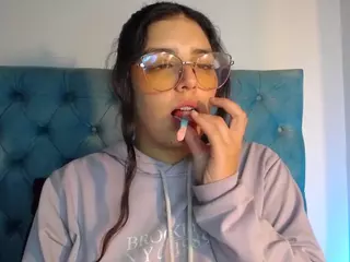 Paola2Lyon's Live Sex Cam Show