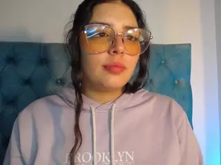 Paola2Lyon's Live Sex Cam Show