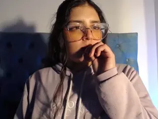 Paola2Lyon's Live Sex Cam Show