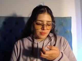 Paola2Lyon's Live Sex Cam Show