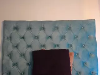 Paola2Lyon's Live Sex Cam Show