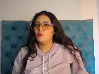 Paola2Lyon's Live Sex Cam Show