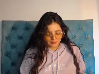 Paola2Lyon's Live Sex Cam Show