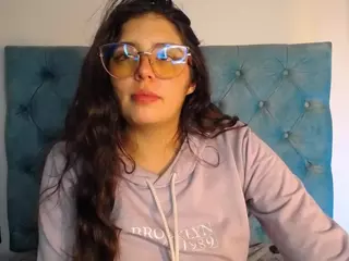 Paola2Lyon's Live Sex Cam Show