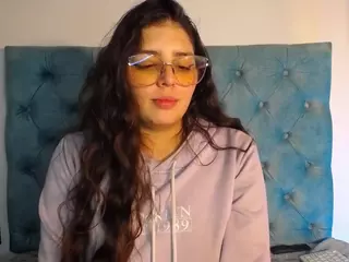 Paola2Lyon's Live Sex Cam Show